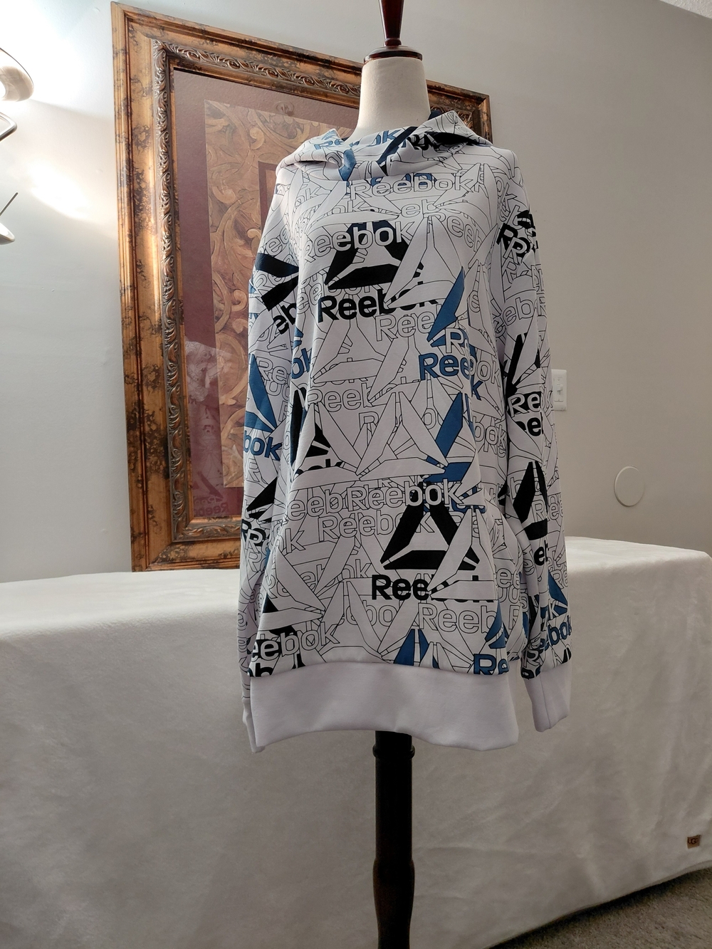 Reebok White Graphic Logo Hoodie Size XL